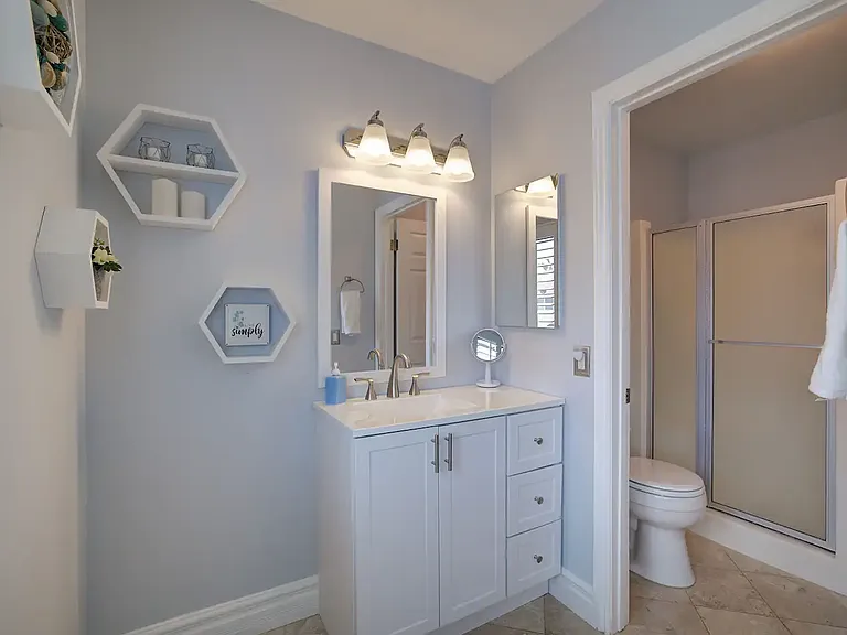 Master full bathroom with shower.