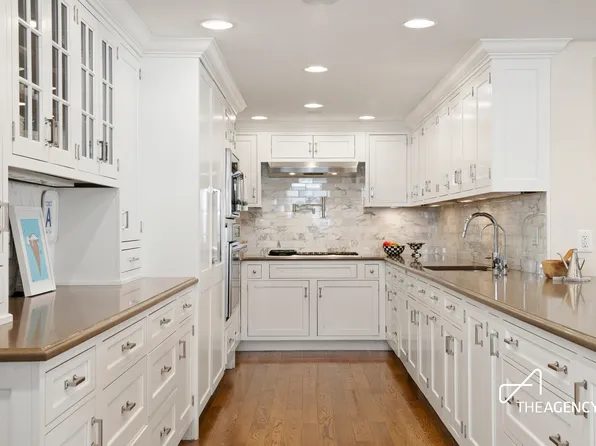 142 East 16th Street image 1 of 16