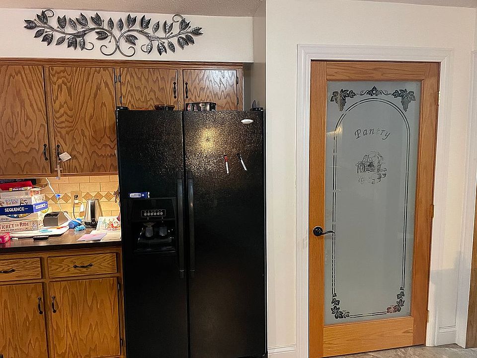 1st image of 411 E Centre St