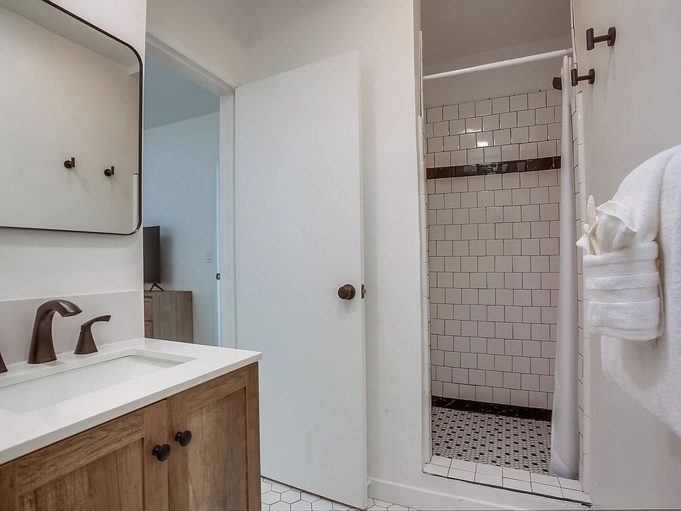 1st image of 5511 La Jolla Hermosa Ave