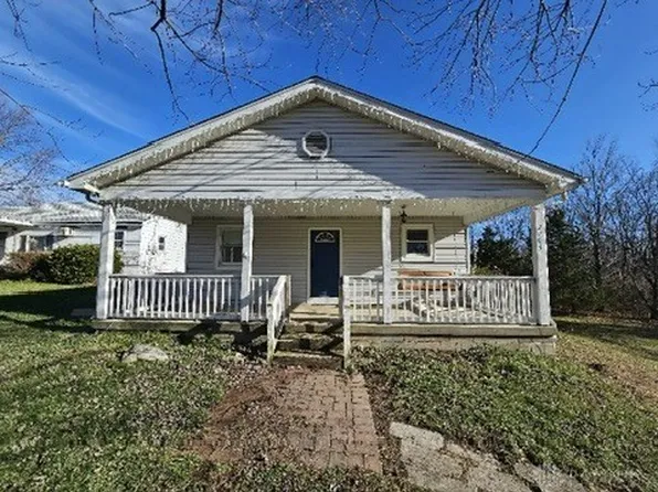 2204 Van Oss Dr, Dayton, OH 45431