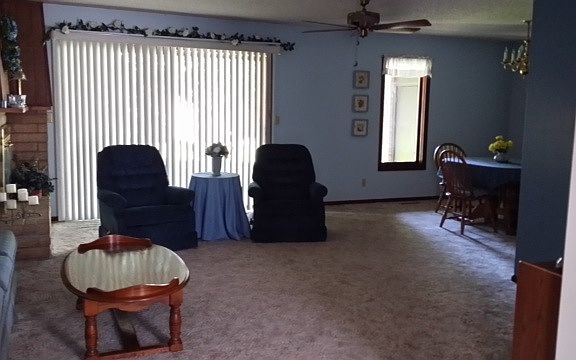 2nd image of 806 S Country Club Dr