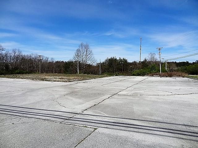 1st image of 2914 N Main St