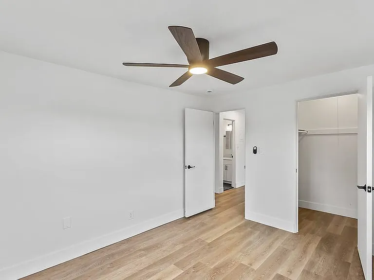 Marion Street Apartments — Photo 30