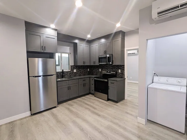 17265 Lassen St #17265 — Photo 4