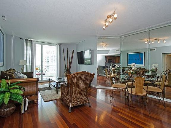 5th image of 401 SW 4th Ave APT 1504