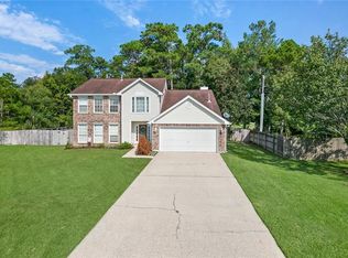 570 Red Bud Ln, Slidell, LA 70460