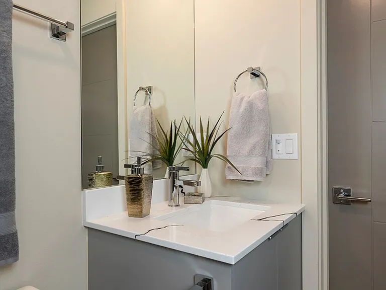 The Merz Luxury Apartments — Photo 11