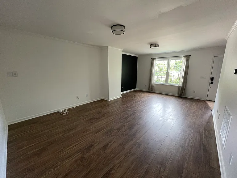 2713A Gear Ave — Photo 3
