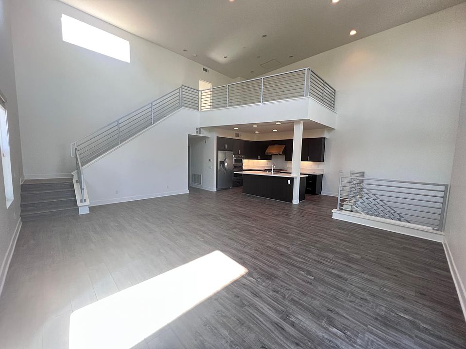 OPEN CONCEPT FOR LIVING AREA, DINNING AREA AND KITCHEN