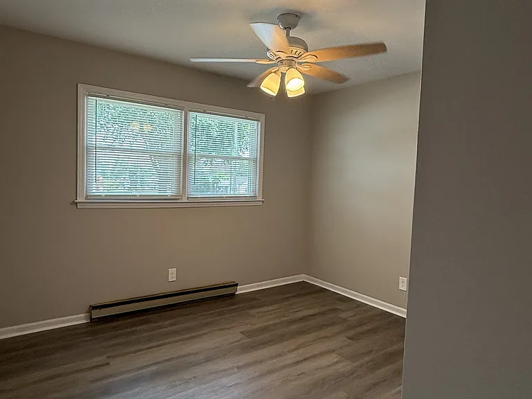 512 W Florida St #B — Photo 15