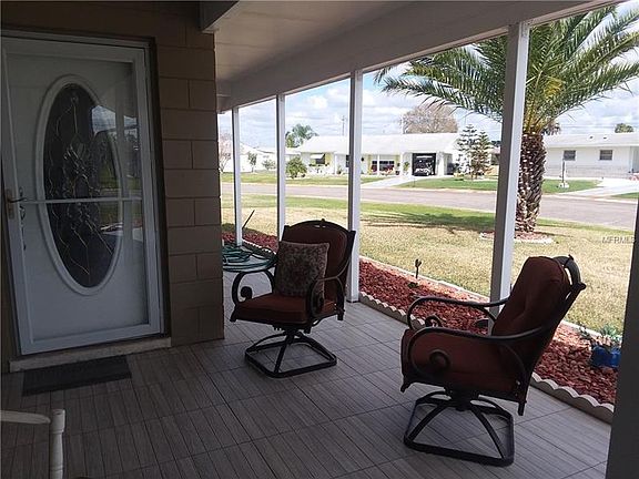 3rd image of 1210 Simmons Way