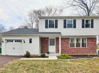 94 Sioux Rd, Doylestown, PA 18901