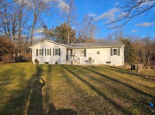 17 Frontier Dr, Shawangunk, NY 12566