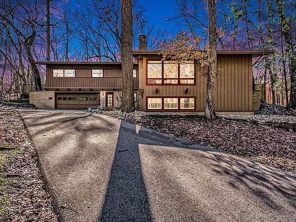 2nd image of 2146 Treehaven Dr