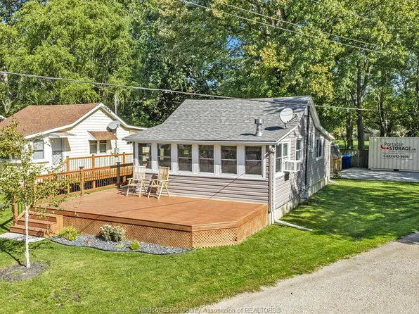 100 McCarthy Rd, Essex, ON N0R 1G0