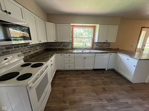 5th image of 651 S Coal Creek Dr