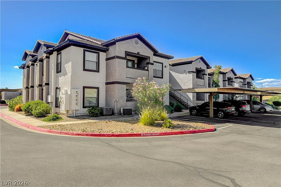1 bed, 1.0 bath, 775 sqft, $1,100 — Photo 1
