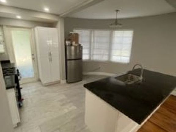 2nd image of 2460 Flamingo Dr #1