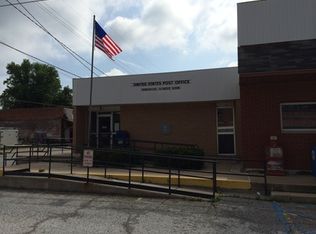 120 N Main St, Versailles, IL 62378