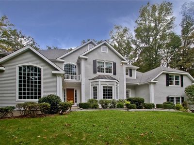 83 Newtown Tpke, Weston, CT, 06883