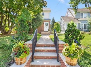 384 Catherine St, Somerville, NJ 08876
