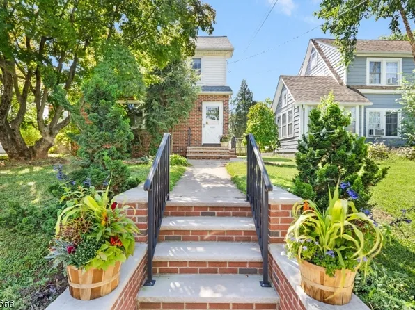 384 Catherine St, Somerville Boro, NJ 08876