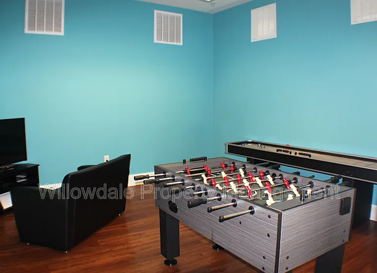 6002 Kentworth Dr — Photo 23