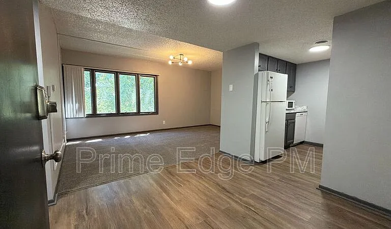 2343 B St #9 — Photo 6