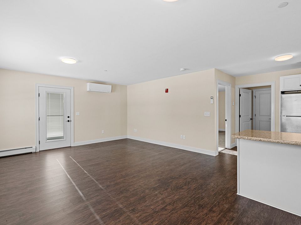 Cumberland Foreside Village Apartments 3 Chelsea Way Cumberland