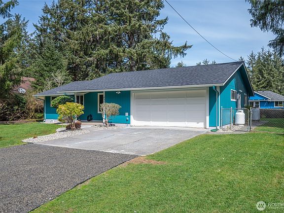4th image of 434 Snahapish Avenue SE