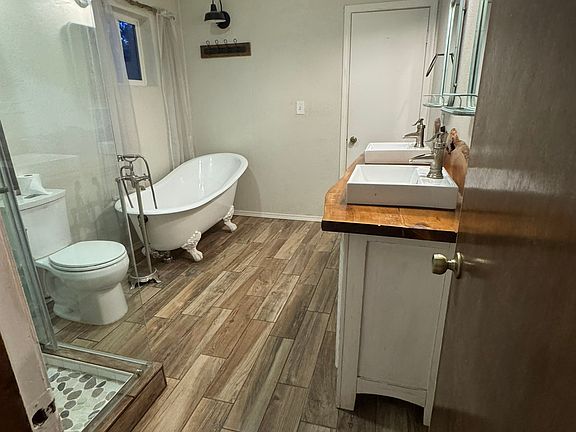 3rd image of 6780 Lynx Ln