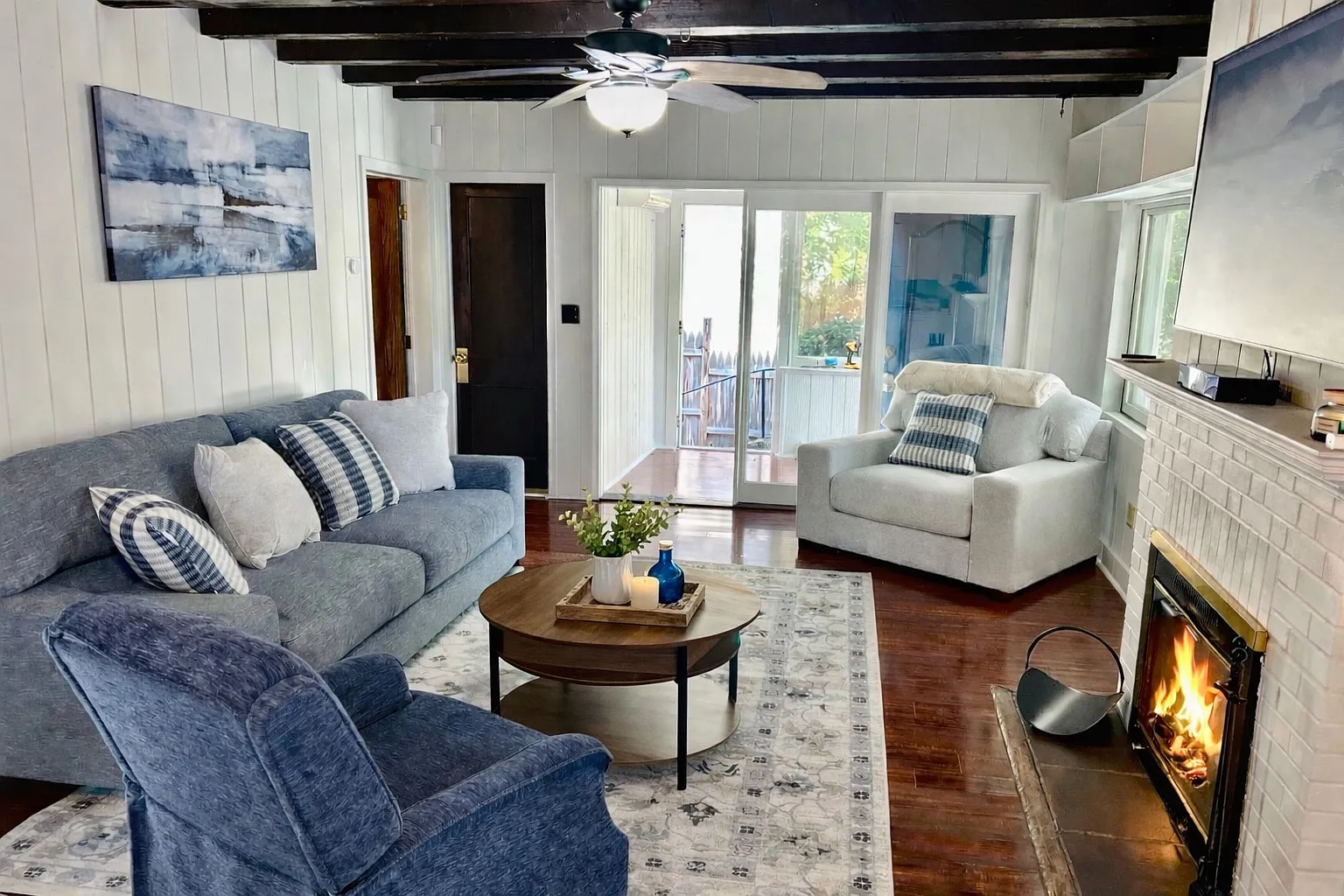3 bed, 1800 sqft, $7,800 — Photo 1