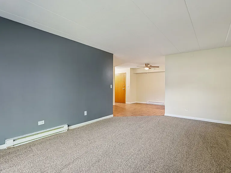 Regents Park Apartments — Photo 16