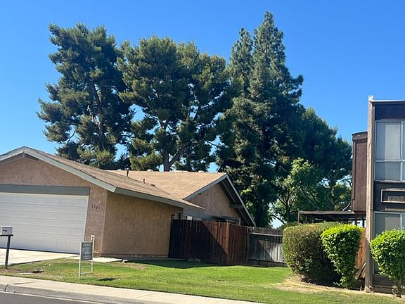2nd image of 2201 Pinon Springs Cir