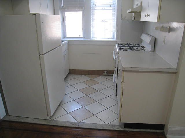 1st image of 4322 58th St APT 2R