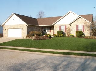 1029 Oriole Dr, O Fallon, IL 62269