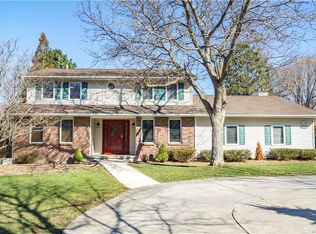 7472 Jewett Holmwood Rd, Orchard Park, NY