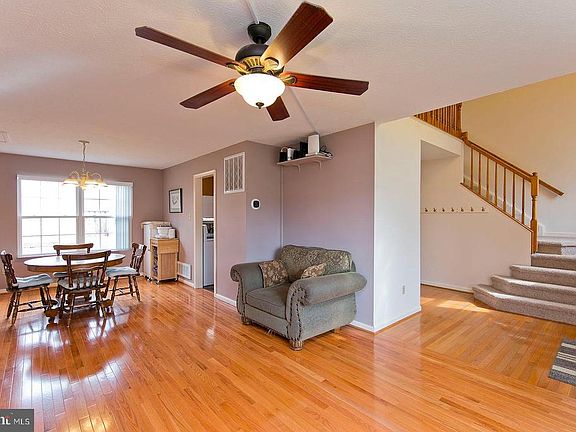 5th image of 103 Slippery Elm Dr