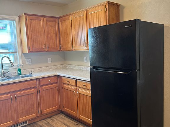 5th image of 602 W Normal Ave
