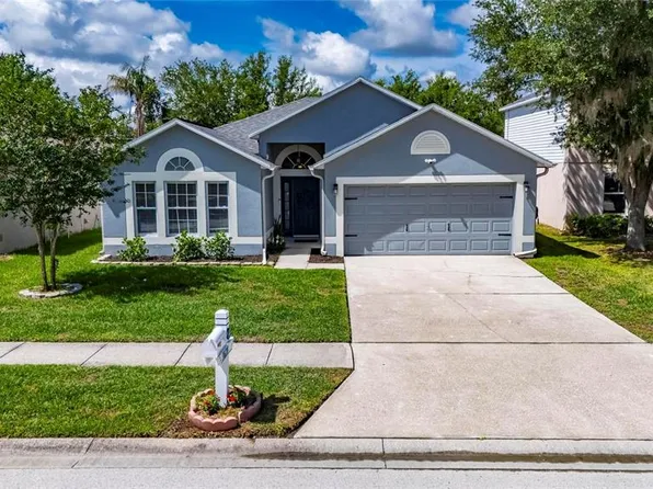 31620 Loch Aline Dr, Wesley Chapel, FL 33545