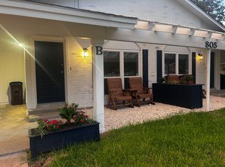 805 S Center St #B, Lockhart, TX 78644