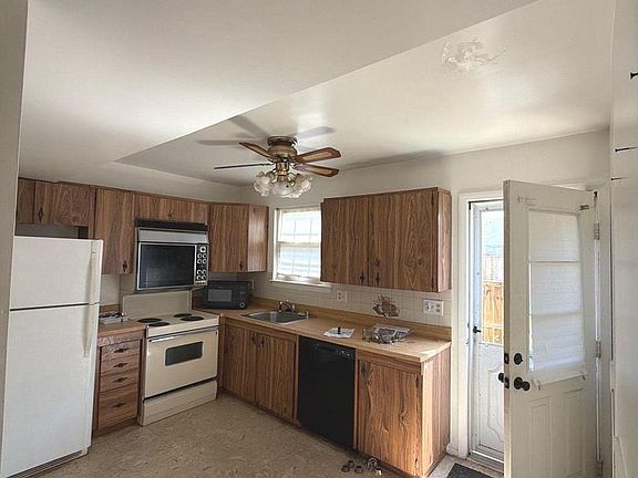 5th image of 427 Hardmoore Ct