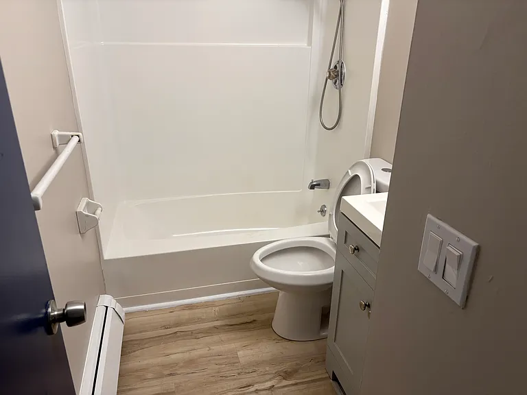 203A Regan Rd #5 — Photo 7