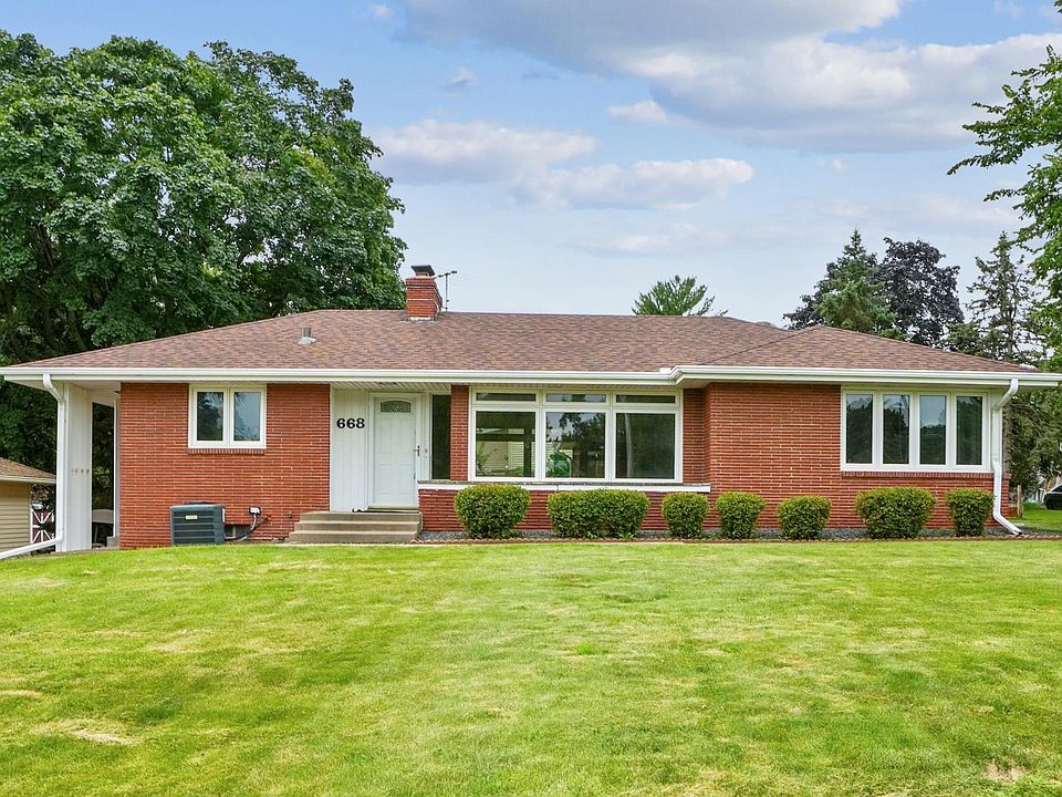 1st image of 668 Viking Dr E