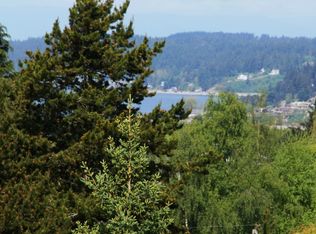 3131 Sylvan Dr W, University Place, WA 98466