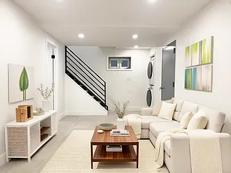 1634 West 2nd Street, #1