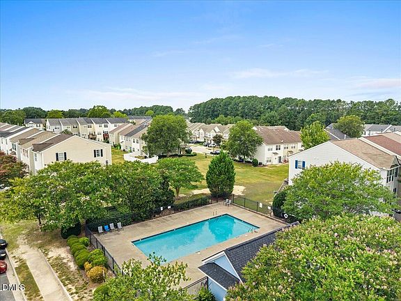 5th image of 8610 Neuse Landing Ln