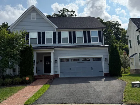 2309 Harmsworth Dr, Dumfries, VA 22026