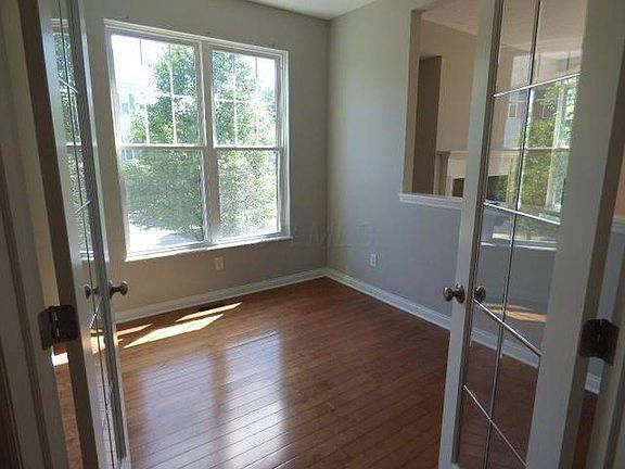 4th image of 2834 Acarie Dr